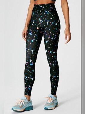 Fabletics Anywhere Motion365+ High-Waisted Legging